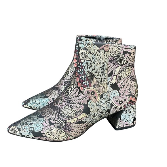 Alex Marie Tionna Block Heel Booties Brocade Size 6 - Picture 1 of 8